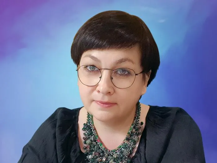 Кира Дьюар