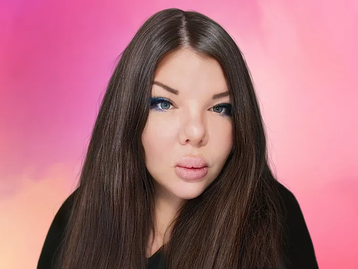 Эмили Артамонова
