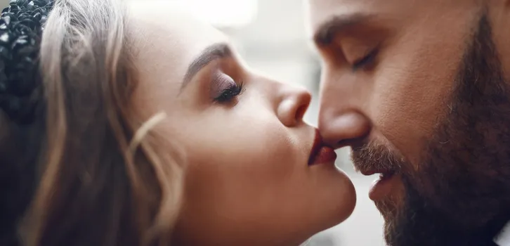 Как гадать на суженого: 8 простых, но эффективных гаданий